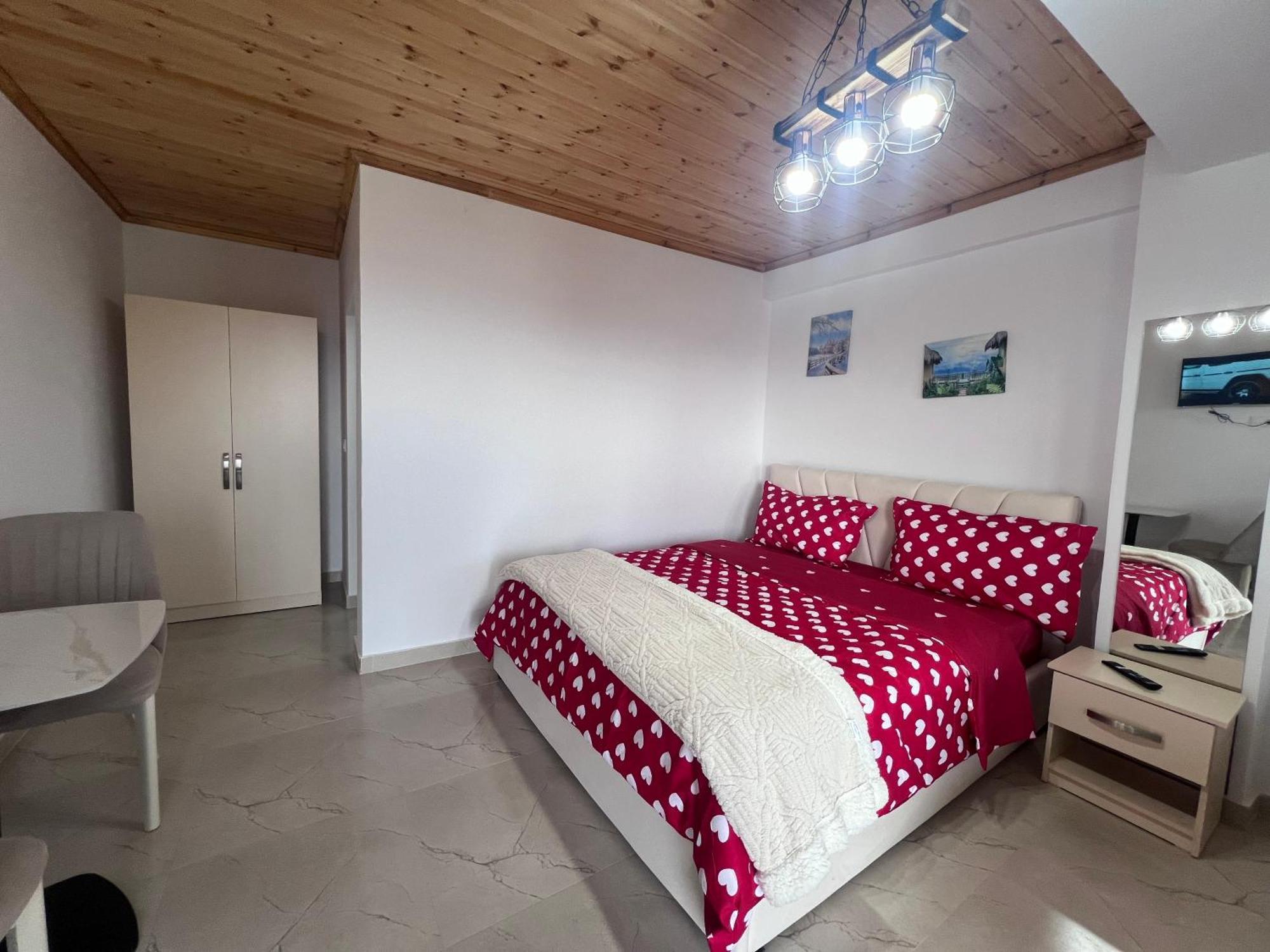 I Pari Hotel Shkodër