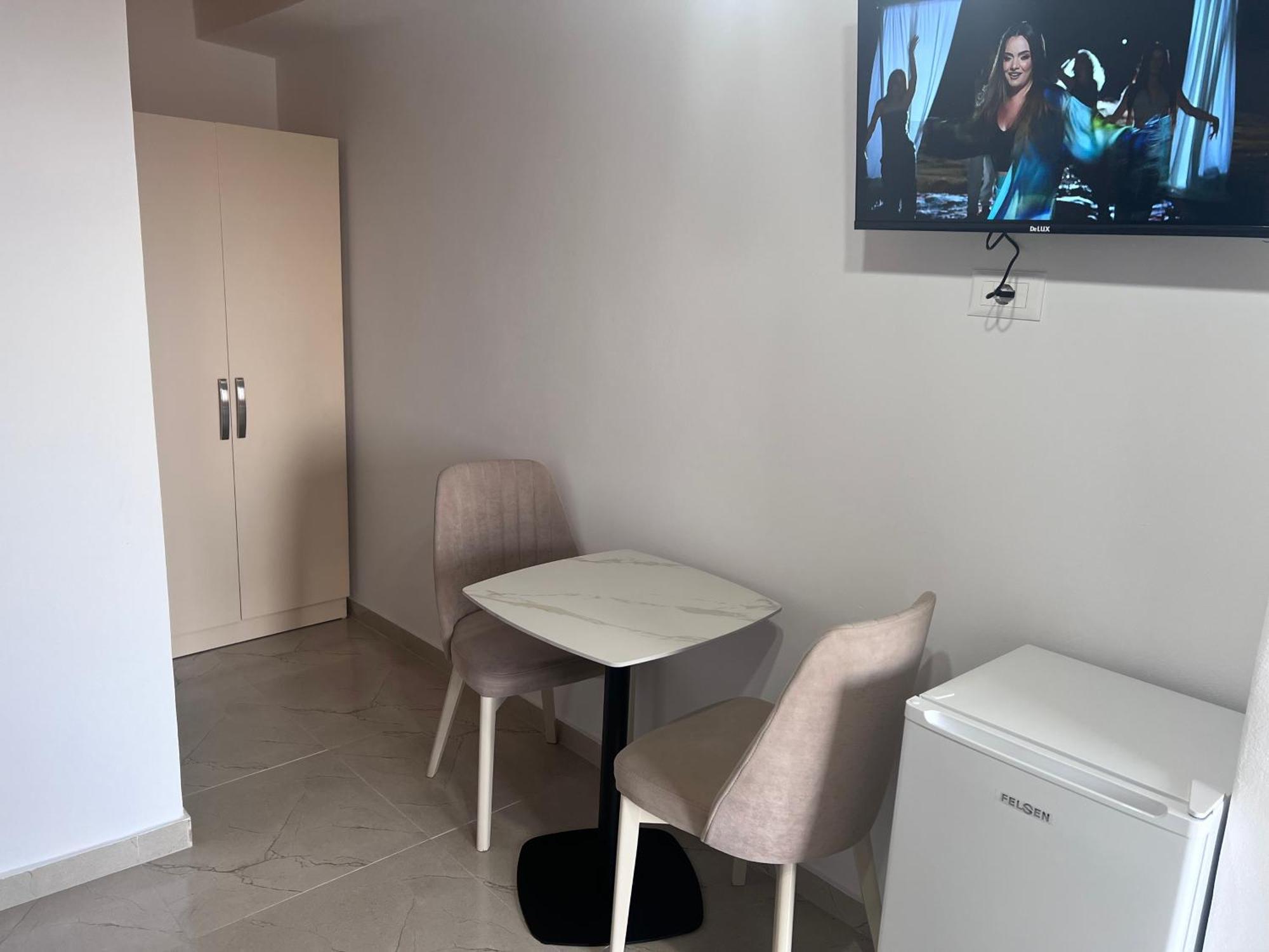 Hotel I Pari Shkoder